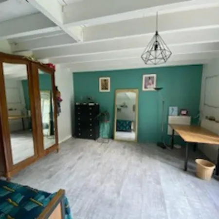 Holiday home Avec Piscine Dans Le Bordelais *