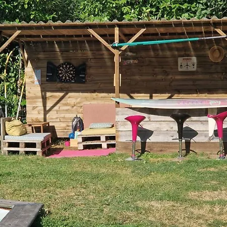 Avec Piscine Dans Le Bordelais Holiday home