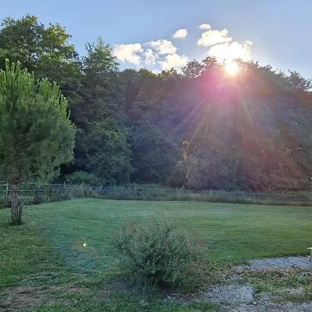 بيت للعطل Avec Piscine Dans Le Bordelais Périssac